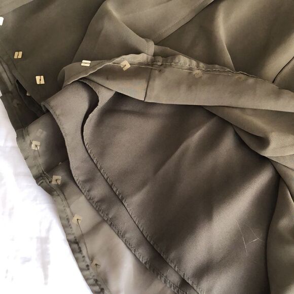 Worthington Pleated Skirt with Beaded Waist Size 12 Gently Used Olive - Picture 4 of 8